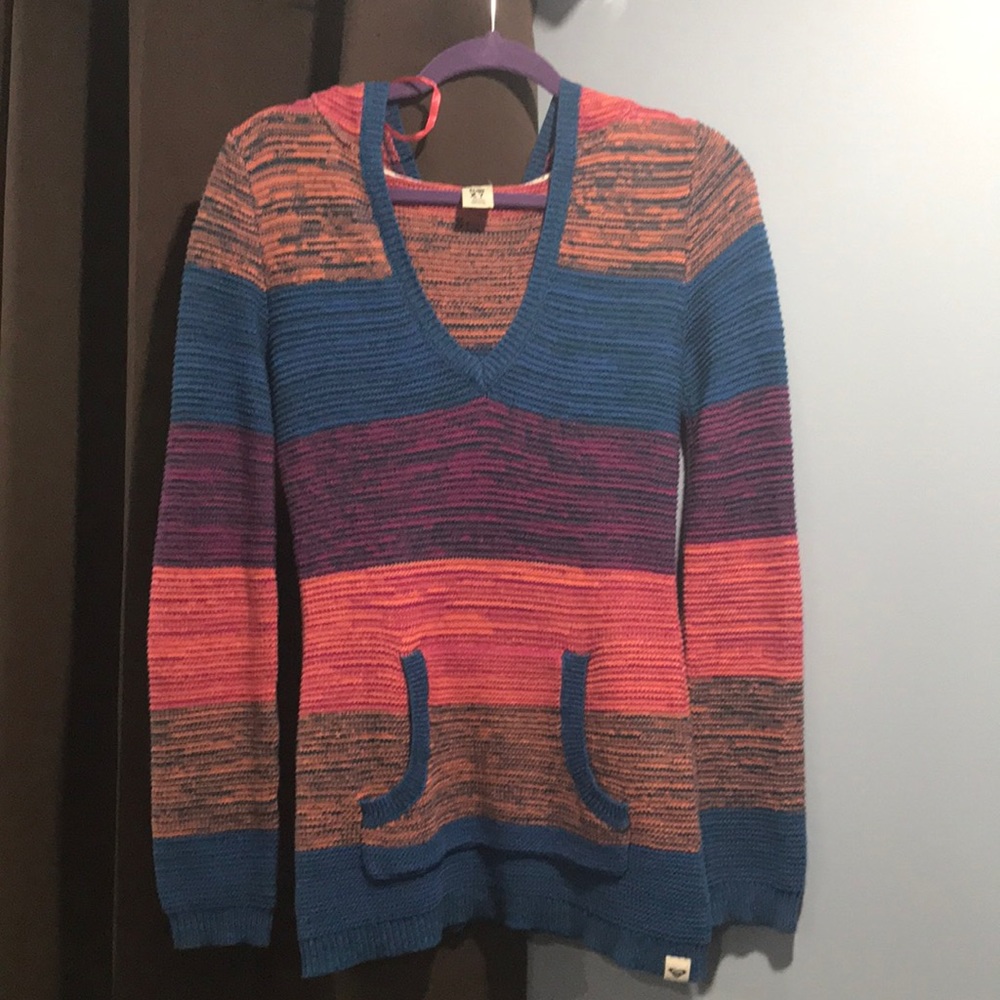 NWOT Roxy Sweater Size S V-Neck